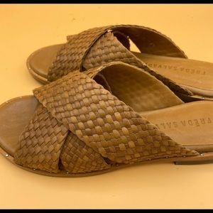 Freda Salvador basketweave leather sandal size 6.5